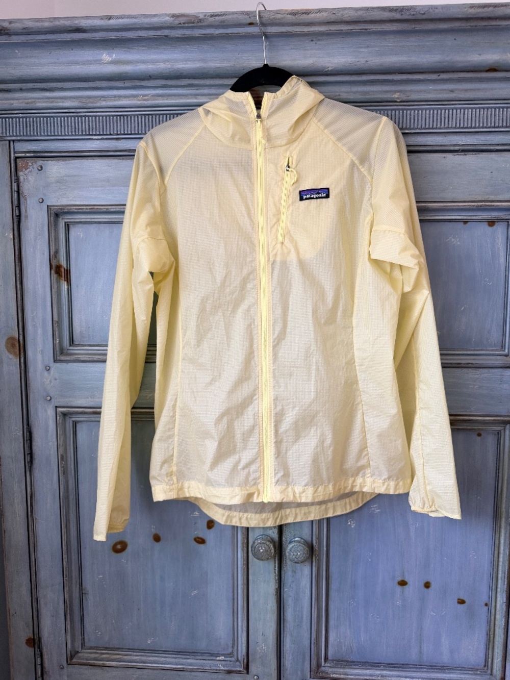 Patagonia Women's Houdini Jacket in Buttercup Yellow Size M - Picture 5 of 10